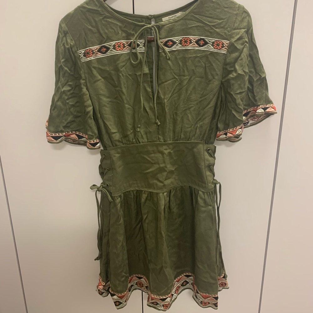 Short green dress